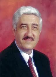 صورة المؤلف حسان شمسي باشا